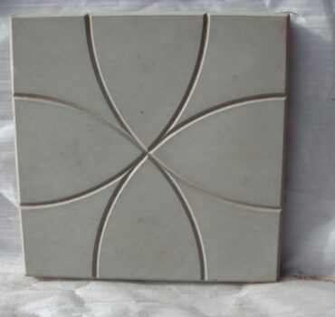 Плитка тротуарная Цветок большой (серая) 350*350*50