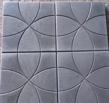 Плитка тротуарная Цветок (серая) 300*-300*30